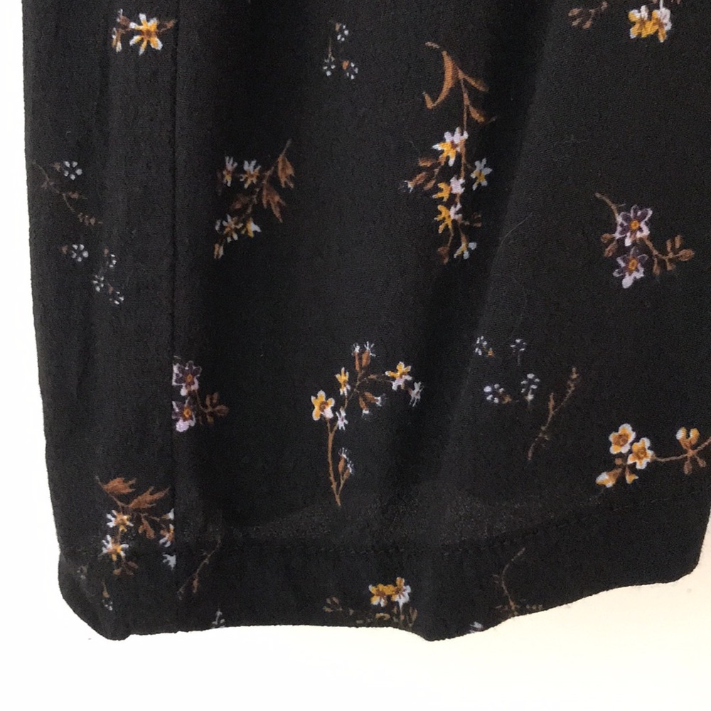 H&M Floral Mockneck Peplum Dress - Picture 3 of 6